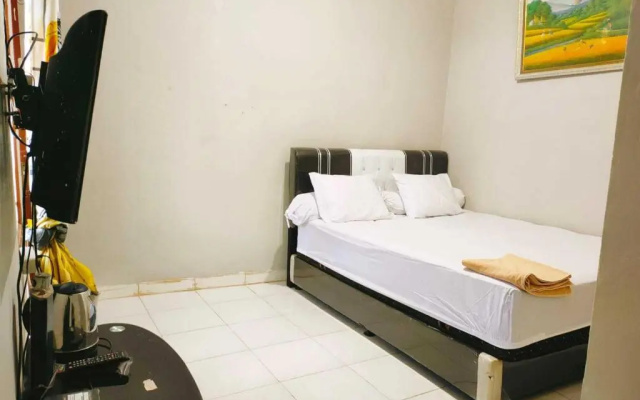 Express O 91277 Atiq Homestay Syariah