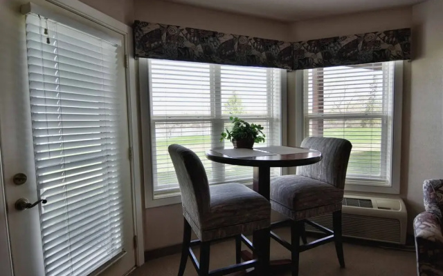 Unit 311 1 Bd/ 1 Ba Condo 1 Bedroom Condo by RedAwning