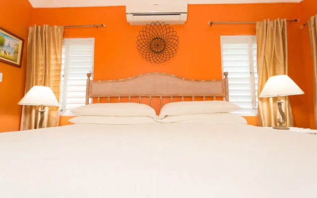 Ocho Rios Getaway Villa at The Palms