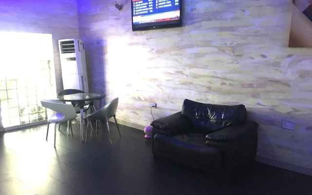 Zaaz Hotel