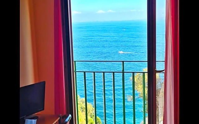 Hotel Desiree