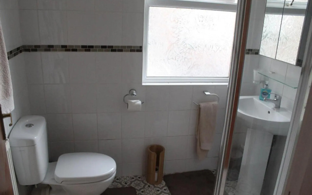 Oakwell Guest House