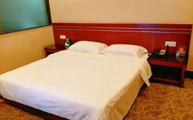 Jiangmen Baiwo Hotel (Wuyi Hospital of Traditional Chinese Medicine West Area)
