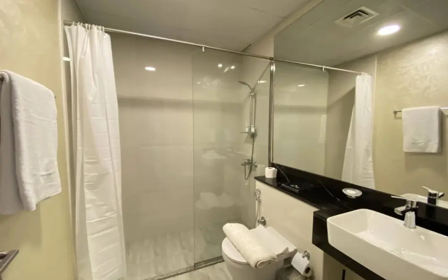 Lux BnB 2BD Canal Views Business Bay