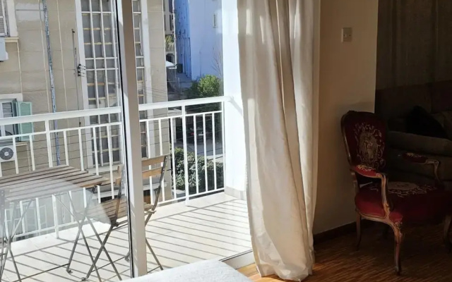 82 NIC - Stay Aurum Apartment