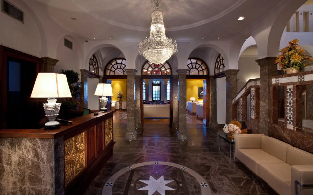 The Ashbee Hotel - The Leading Hotels of the World