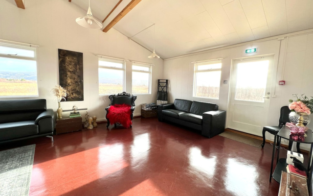 Langahlíð Guesthouse
