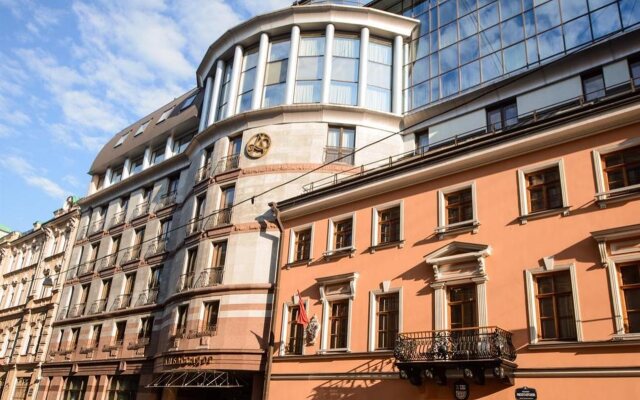 Гостиница Амбассадор в Санкт-Петербурге - забронировать гостиницу Амбассадор, цены и фото номеров Санкт-Петербург вид на фасад