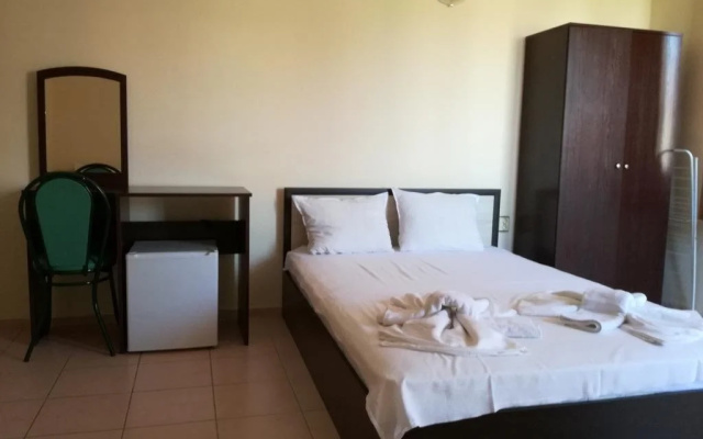Karadarlievi Guest House