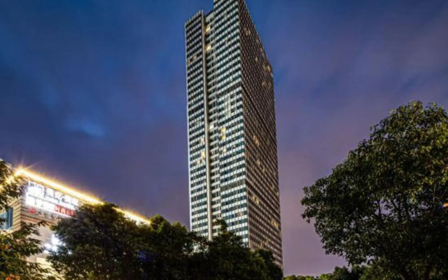 Ge Ling Jing Ping Zhi Xuan Hotel (Nantong Central Business District)