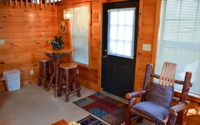 NORTHERN LITES - 1 Br Cabin