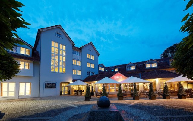 Отель nestor Hotel Neckarsulm Германия, Неккарзульм - отзывы, цены и фото номеров - забронировать отель nestor Hotel Neckarsulm онлайн вид на фасад