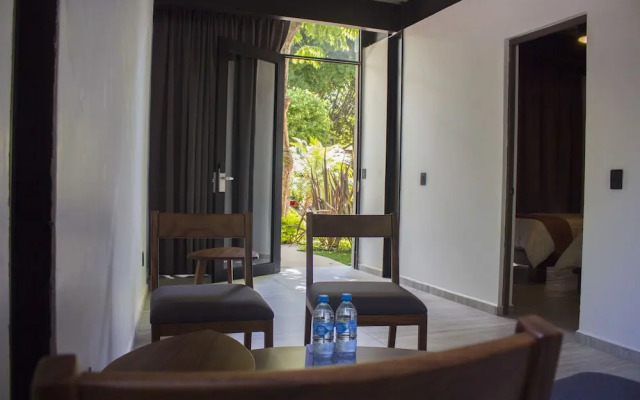 Los Laureles Hotel & Centro de Convenciones
