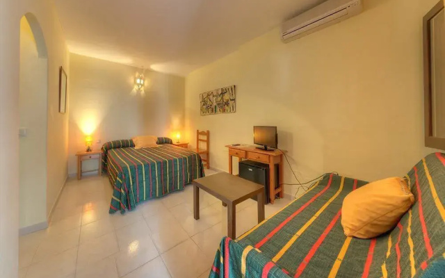 Hostal Alhambra