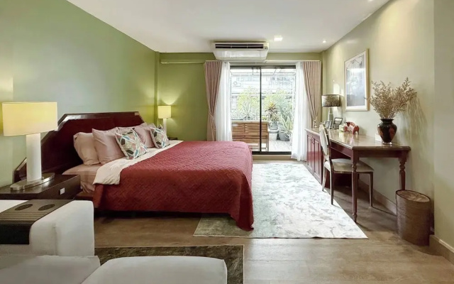 Stylish 3-bedroom Townhome in Heart of Bangkok