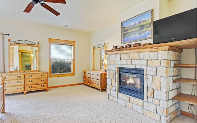 Mount Acoma 38 2 Bedroom Condo by RedAwning