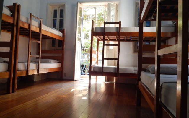 Cafofo Hostel