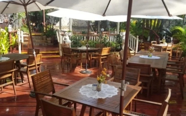 Glenview Gardens Country Resort