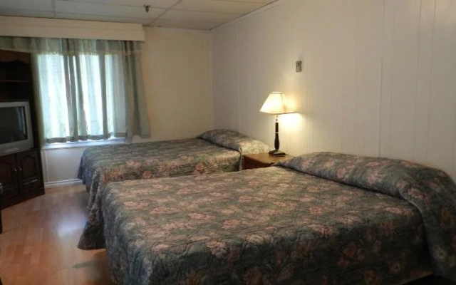Lytton Hotel