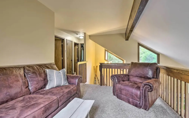 Near Hiking & Skiing: Albrightsville Home w/ Deck!