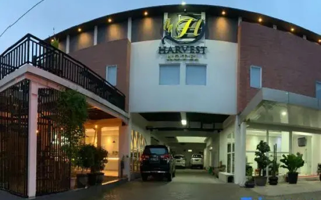 Harvest Hotel Purwodadi