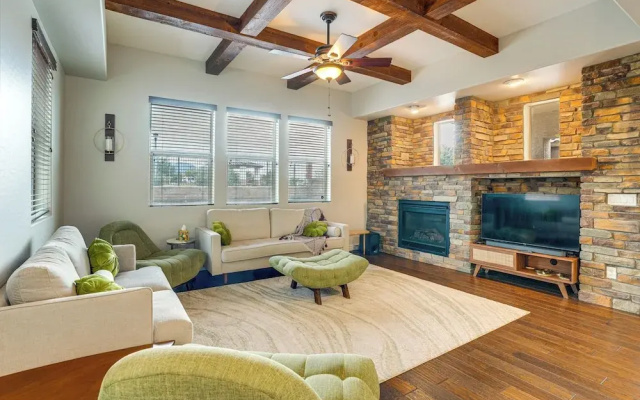 Pool, Views & Ample Space! Sunny Goodyear Retreat