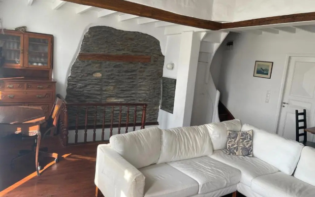 17th century sea views in village center