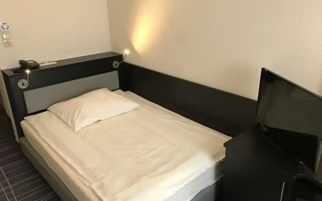 Sky Business Hotel