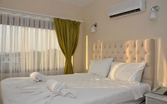 Dream Hotel