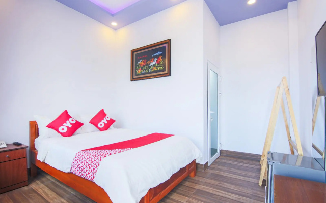 OYO 728 Thy Thy Hotel