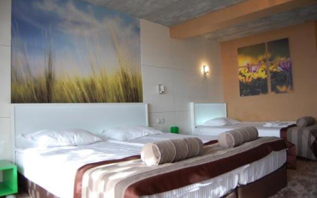 Отель Aparthotel Seasons Ардино комната для гостей