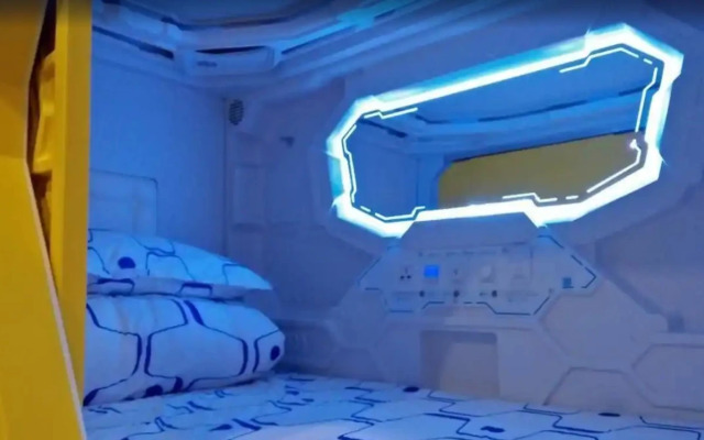 JK Capsule Hostel