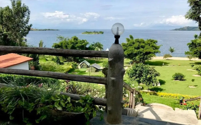 Rushel Kivu Lodge