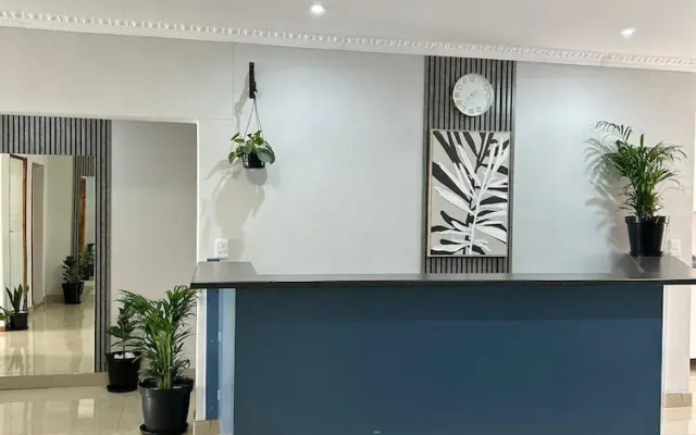 P Wake Luna Guesthouse