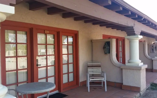 Mesa Golf Inn & Suites