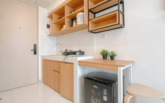Wooden Style Studio At Apartment Tokyo Riverside Pik 2