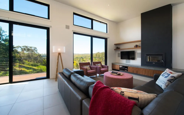 Aura House