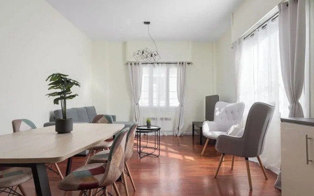 Akadimias Kolonaki Comfort Apartment