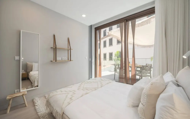 Cine Park Residence by An Island Apart