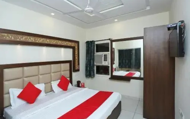 Green hotels and restaurant