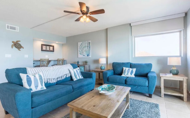 Inverness Condominium 400