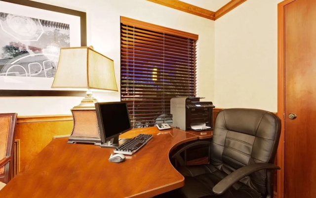 Super 8 By Wyndham Corpus Christi Northwest