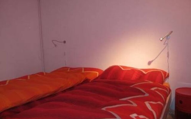 Отель Gsundsport Bed And Breakfast Швейцария, Мури-Берн - отзывы, цены и фото номеров - забронировать отель Gsundsport Bed And Breakfast онлайн комната для гостей