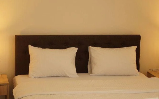 Hotel A-minis