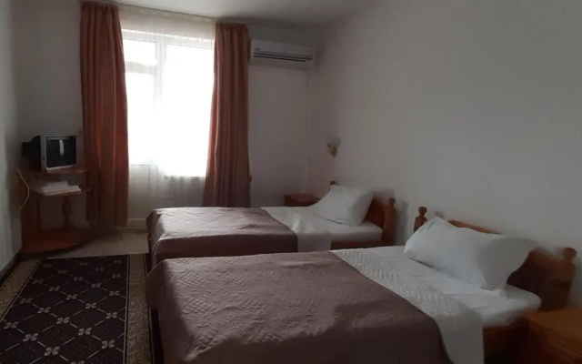 Motel International