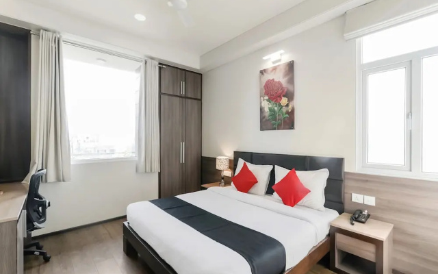 Capital O 17305 Hotel Fleur