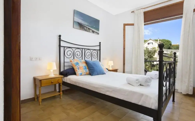 104665 - Villa in Lloret de Mar