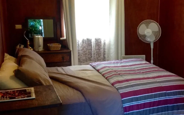 Little River Inn - Hostel