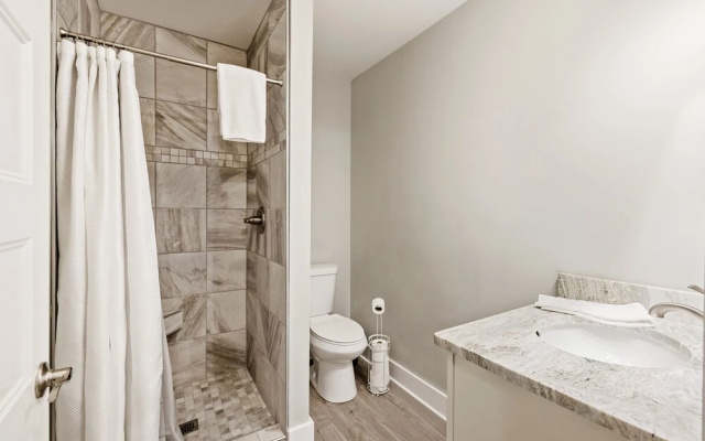 Gatlinburg Condo 2 Bedroom Condo by RedAwning