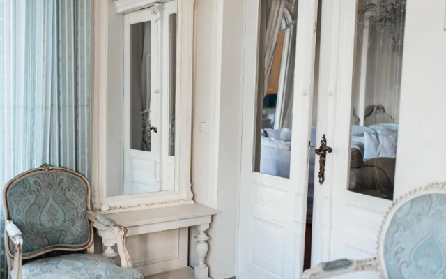 Suites La Bella